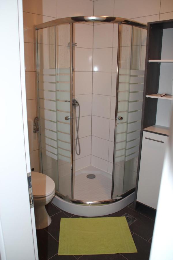 Franivanin Luaran gambar